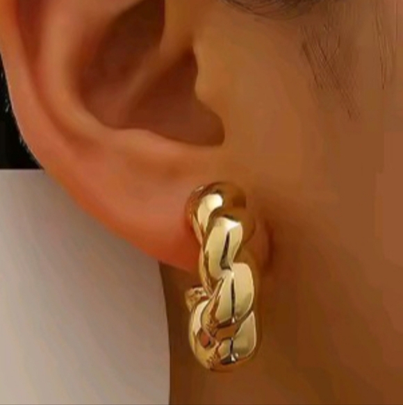 Jewelry - Women Fashion Gold Mini Hoop Earrings
